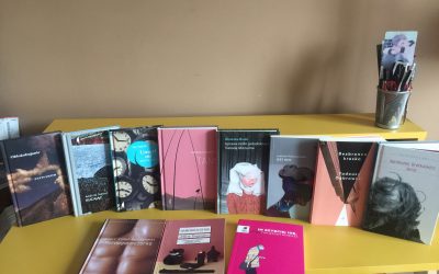 Małe książki wielkimi treściami pisane